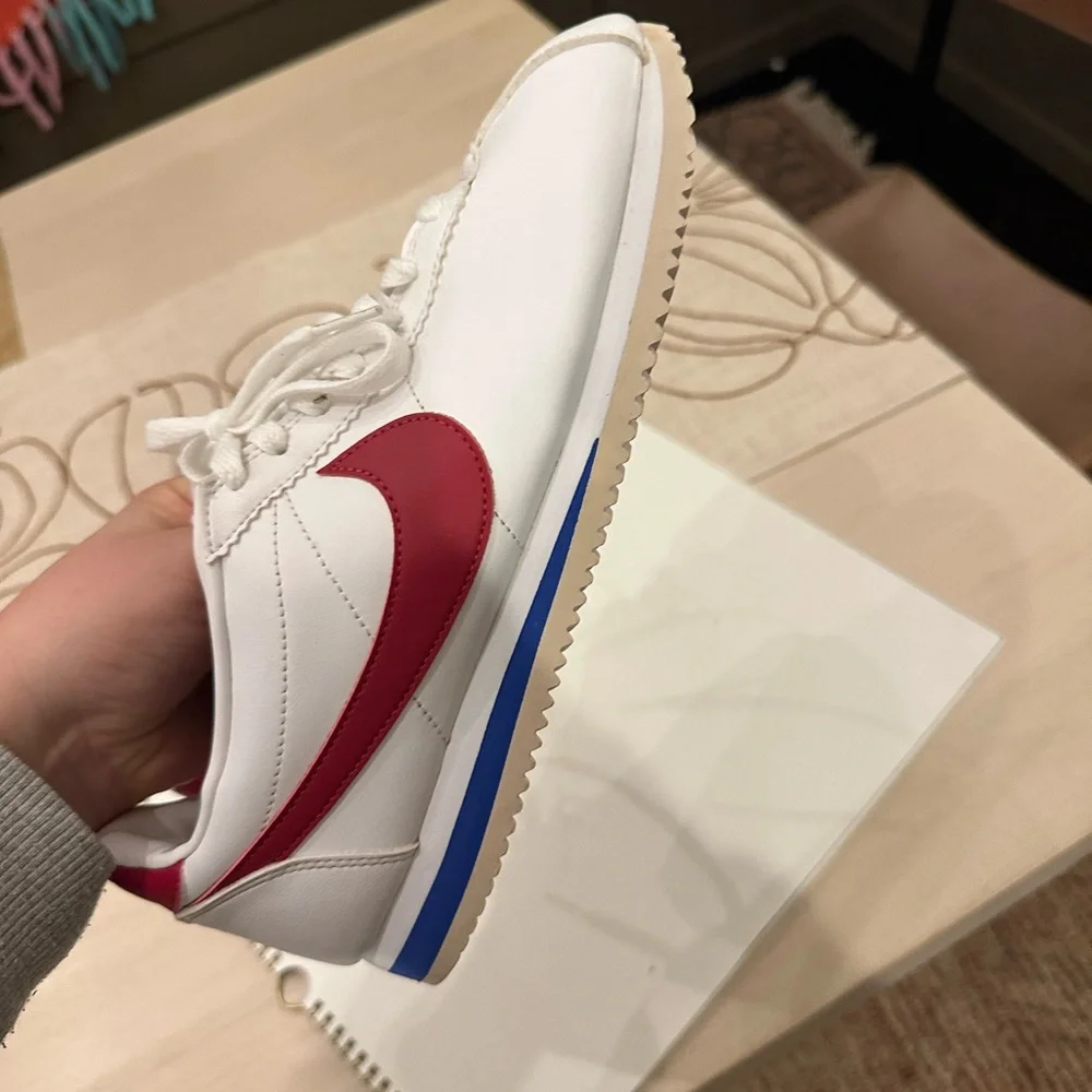 Nike Women’s Cortez (10) White and Red Sneakers with Blue Accent - Picture 2 of 5